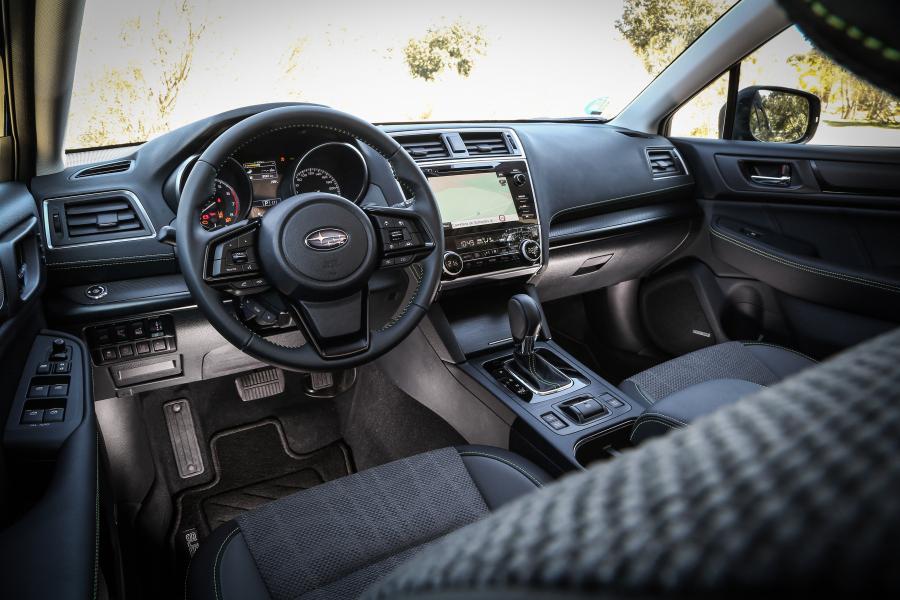 Торпедо Subaru Outback Eco Bi-Fuel Black Edition 2019 года  (фото 13 из 15)
